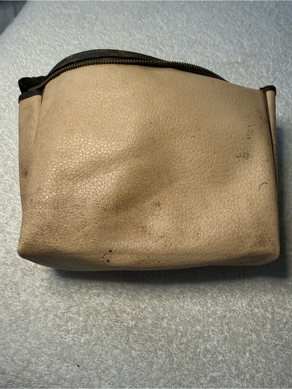 Louis Vuitton - TWO PROJECT PIECES - Picture 11 of 12